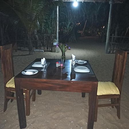 Ravana - Beach Cabanas 히카두와 외부 사진