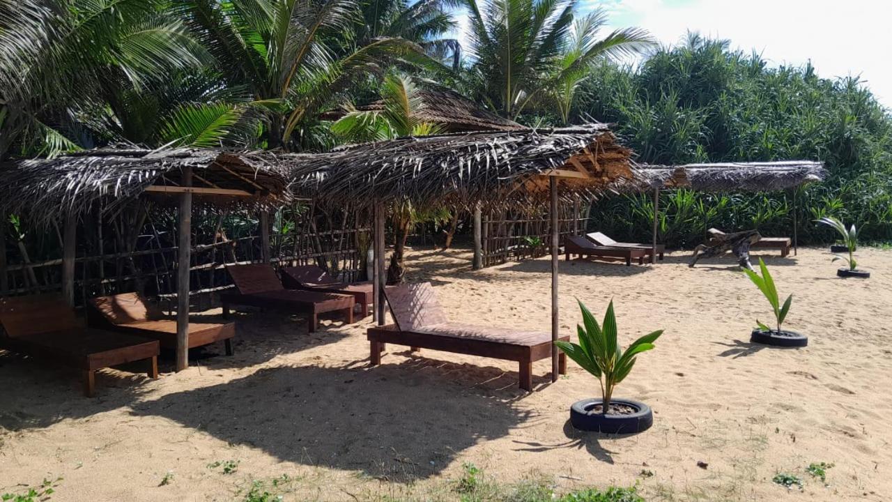Ravana - Beach Cabanas 히카두와 외부 사진